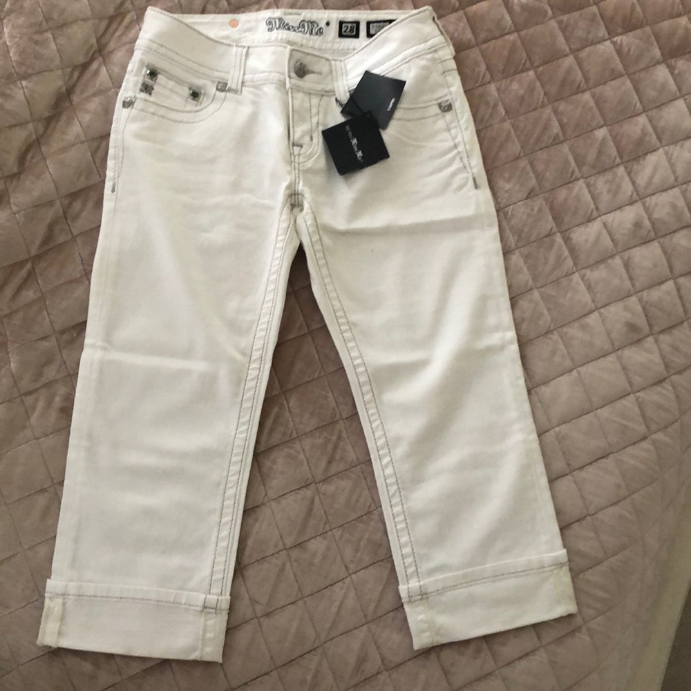 Miss Me white Capri jeans